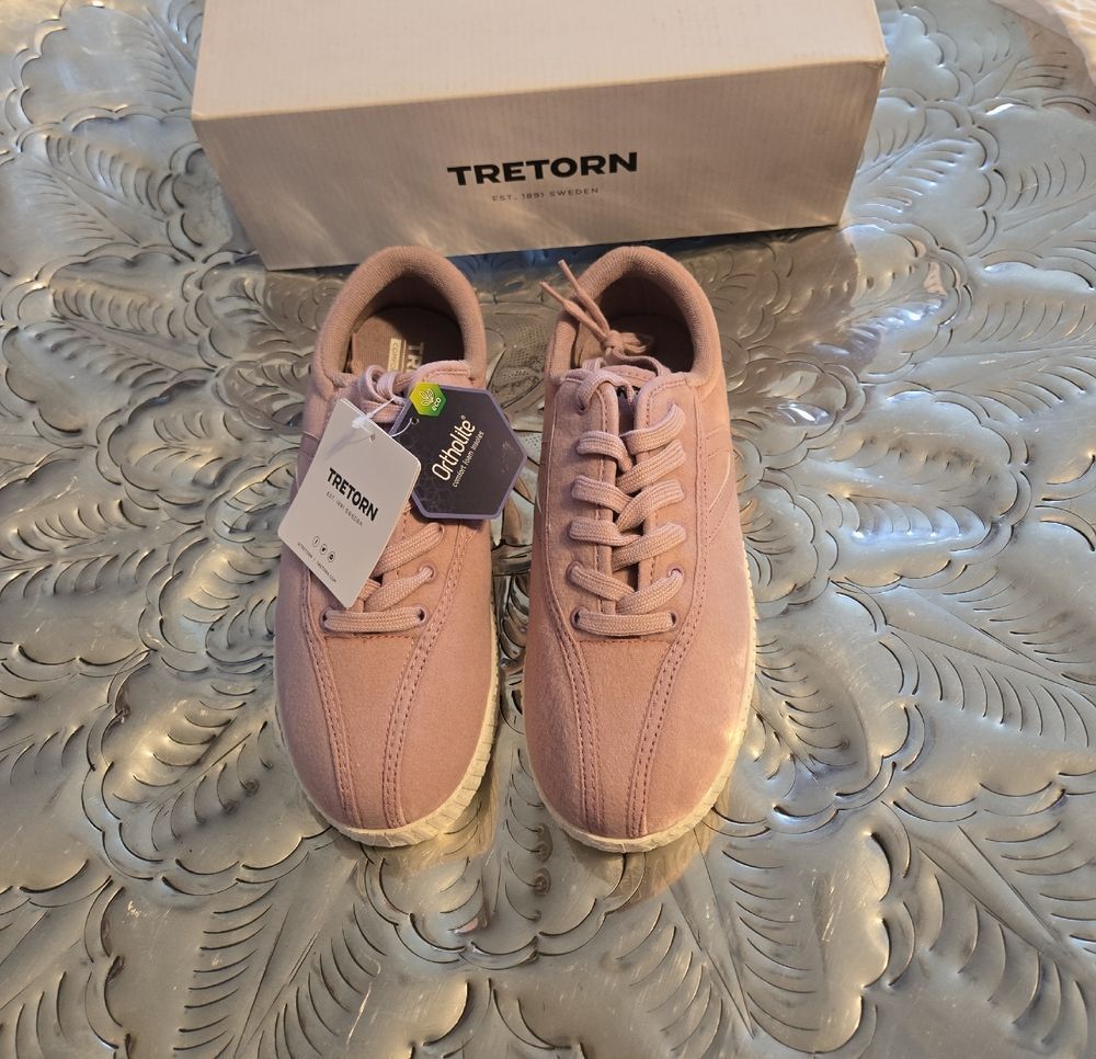 Tretorn Women's Suede Low-Top Sneakers in Blush Pink